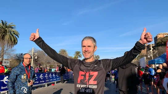 Martín Fiz bate el récord del mundo Martín Fiz bate el récord del mundo