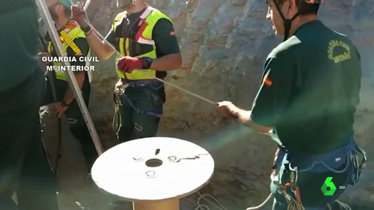 Más de 30 horas buscando a Julen en un pozo en Málaga Más de 30 horas buscando a Julen en un pozo en Málaga