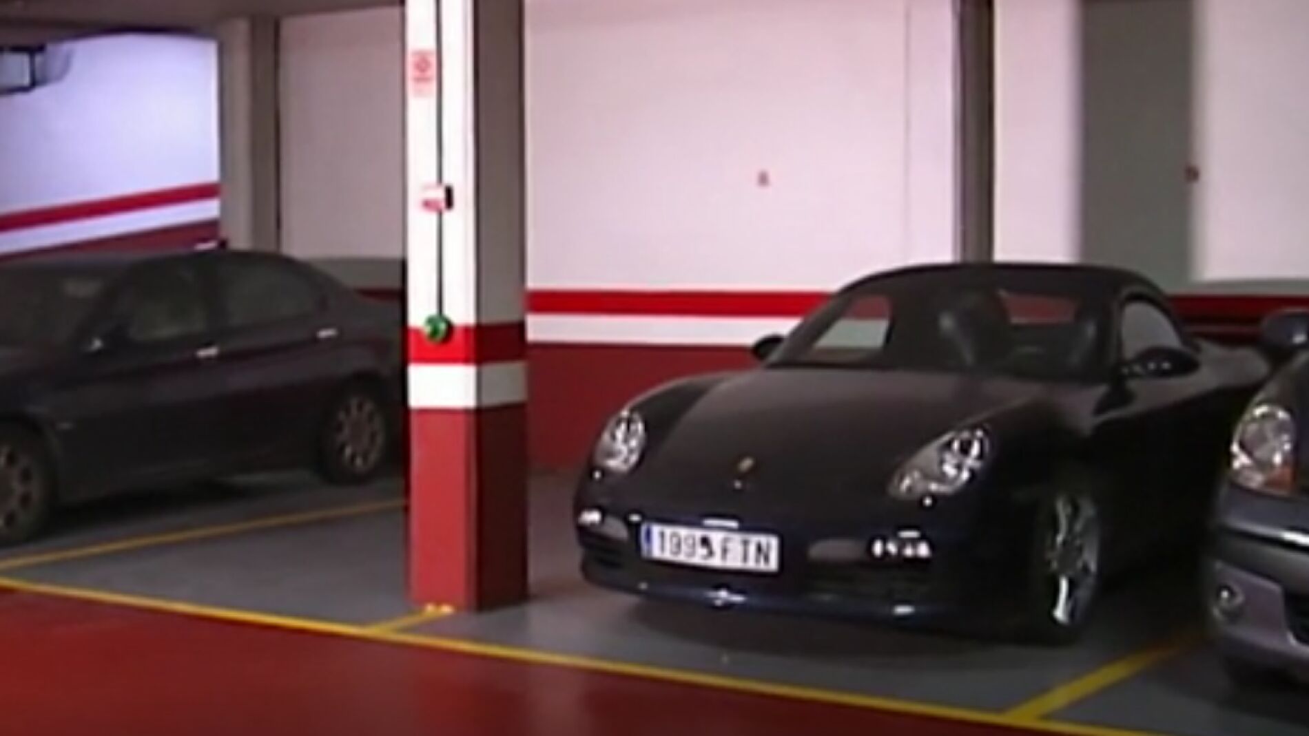 Un Porshe Boxster 911 y un Alfa Romeo, okupas en A Coru&ntilde;a