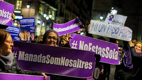 Manifestación 8 de marzo Barcelona 2020: Horario, recorrido y cortes de tráfico en Barcelona el 8M Centenares de mujeres claman contra el machismo en Barcelona