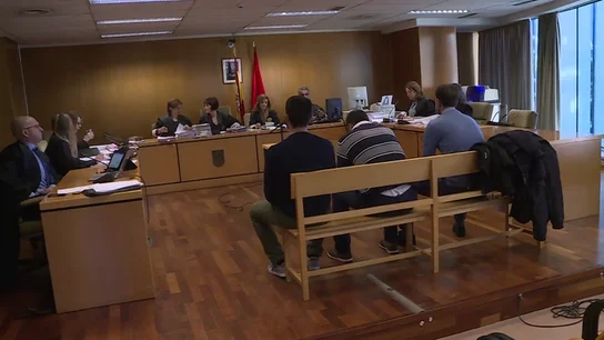 'La Manada' de Villalba en el juicio La 'manada' de Villalba asegura que la víctima "propuso entre risas contactos sexuales por turnos"