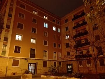 Edificio del piso en el que vivía la anciana fallecida Edificio del piso en el que vivía la anciana fallecida