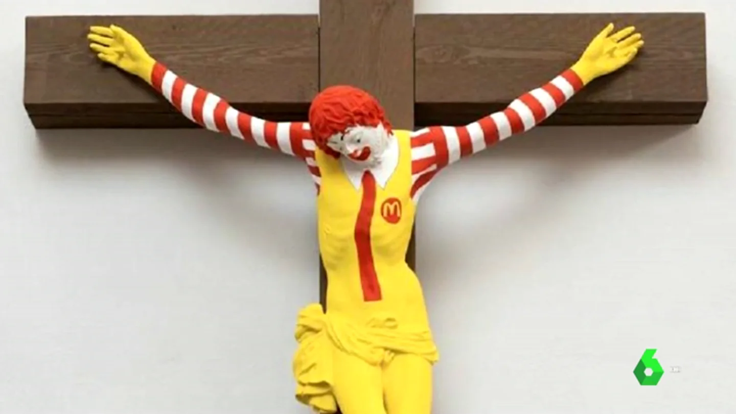 Cientos de cristianos en Haifa piden la retirada de la obra 'McJesús' Cientos de cristianos en Haifa piden la retirada de la obra 'McJesús'