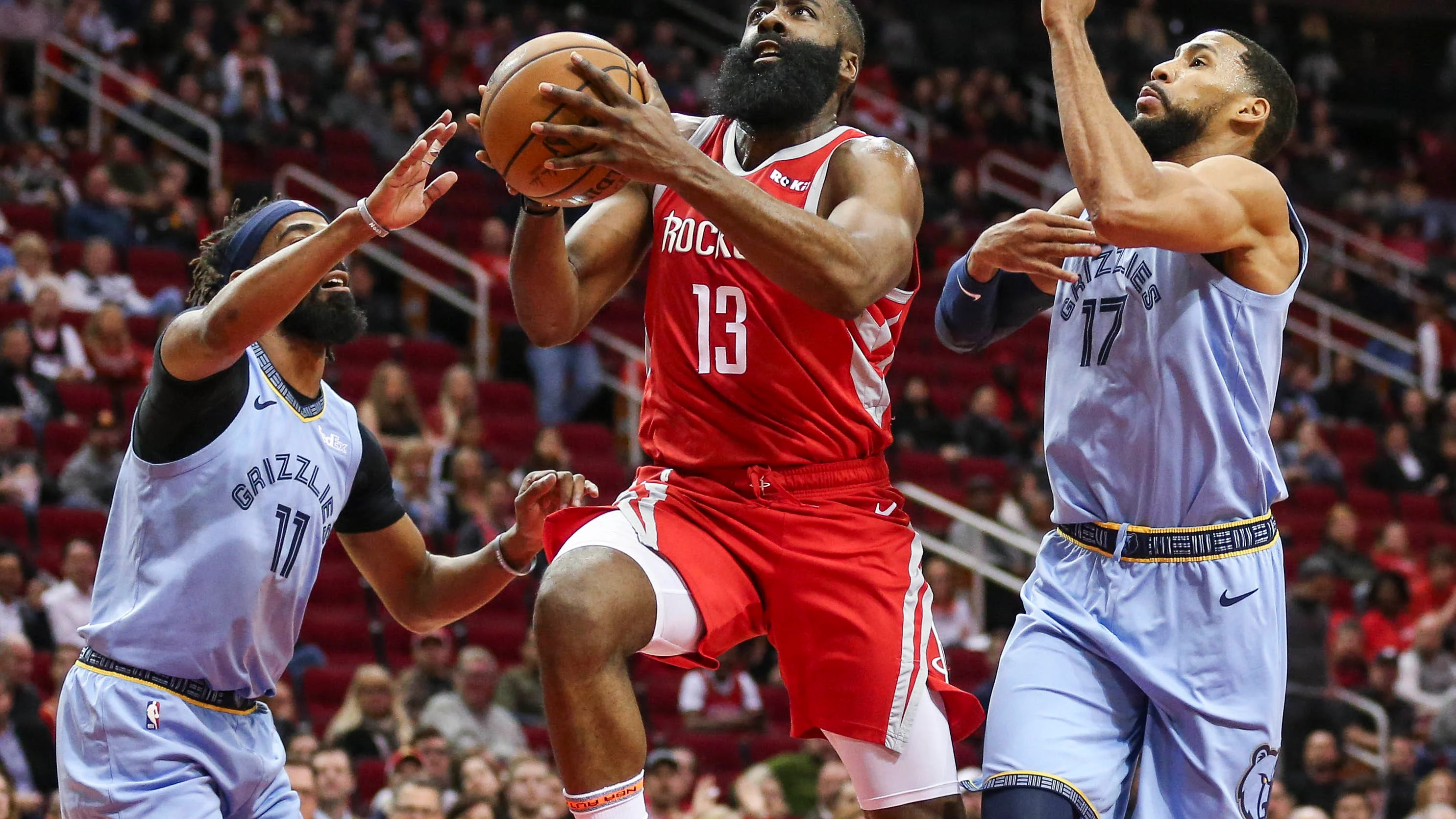 James Harden, en acción ante los Grizzlies