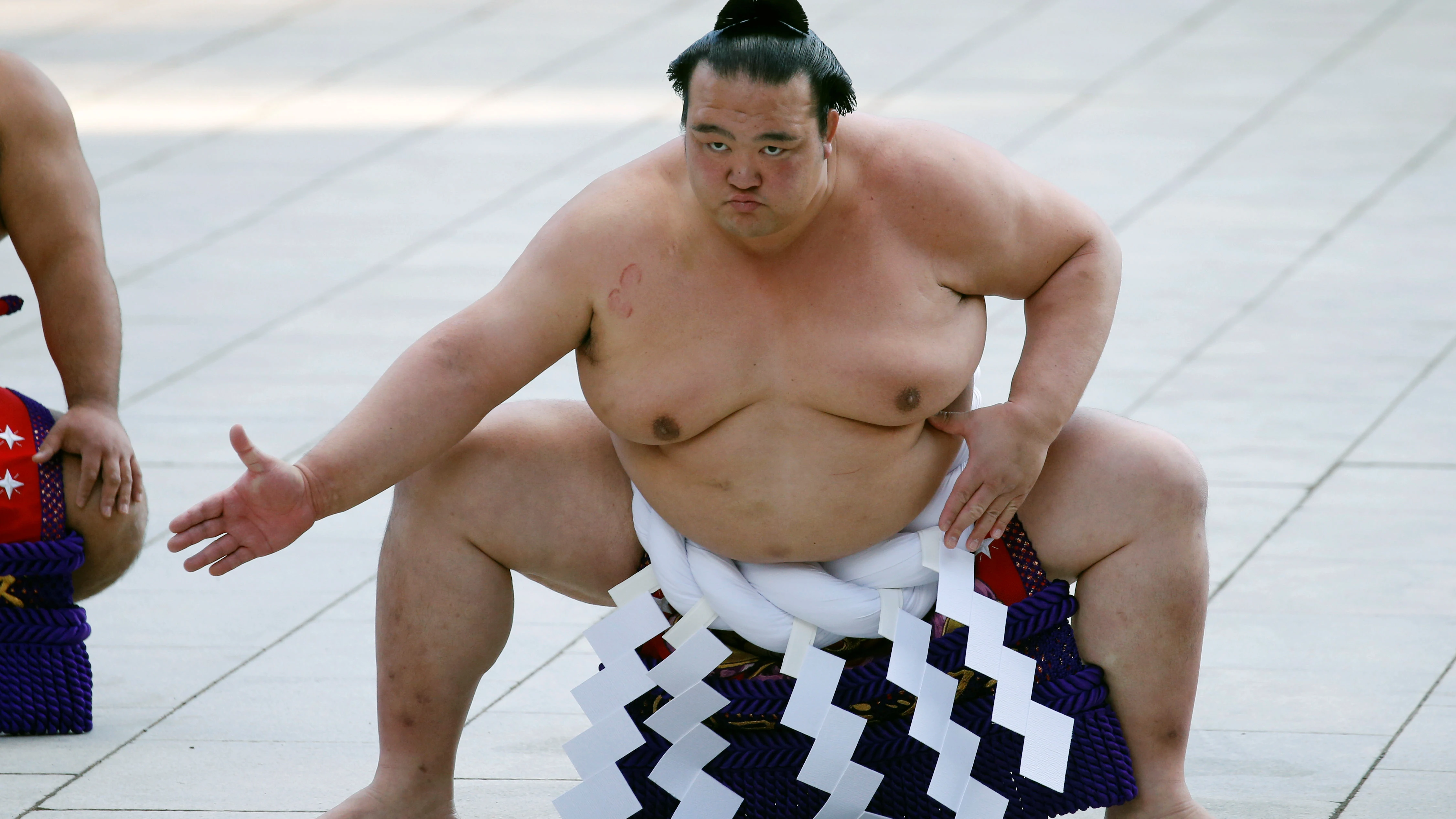 Yokozuna Kisenosato, en un acto en Japón