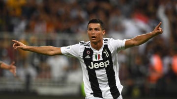 Cristiano Ronaldo celebra su gol con la Juventus