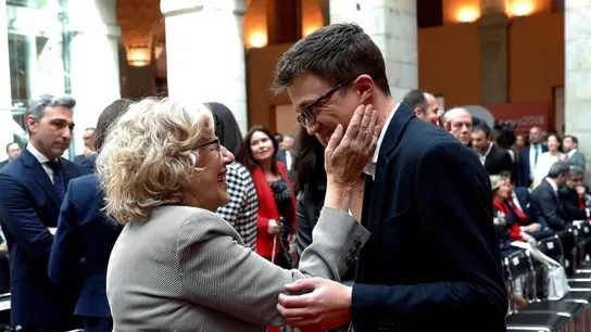 Manuela Carmena e Íñigo Errejón. Manuela Carmena e Íñigo Errejón en un acto
