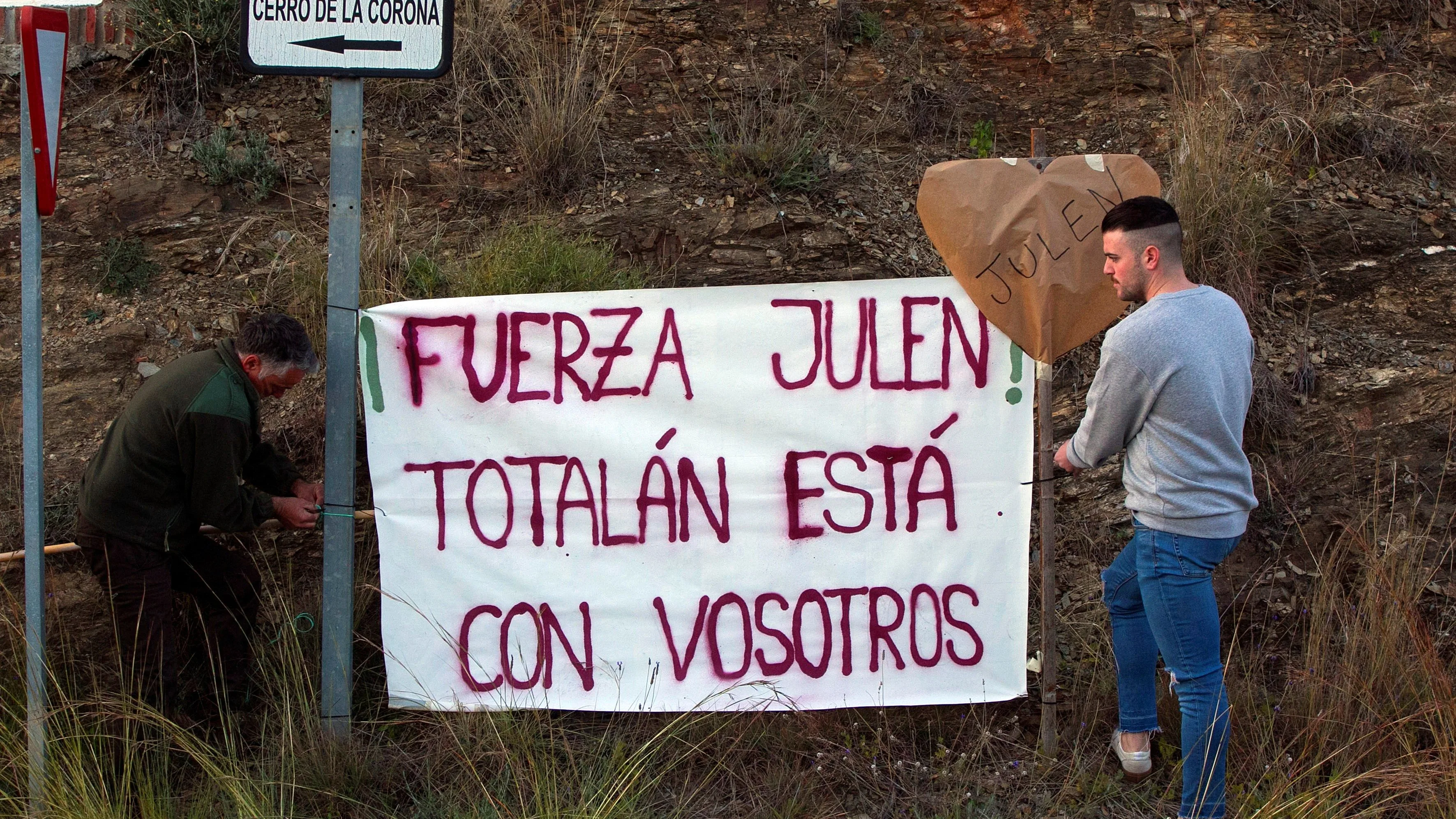 Concentración y marcha que los vecinos de Totalán