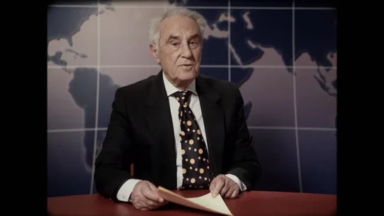 José María Carrascal repasa los acontecimientos que marcaron los años 90: la libertad de Nelson Mandela, la estampida en La Meca... José María Carrascal repasa los acontecimientos que marcaron los años 90: la libertad de Nelson Mandela, la estampida en La Meca...