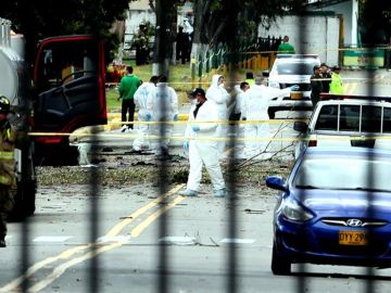 El lugar donde un coche bomba causó una explosión