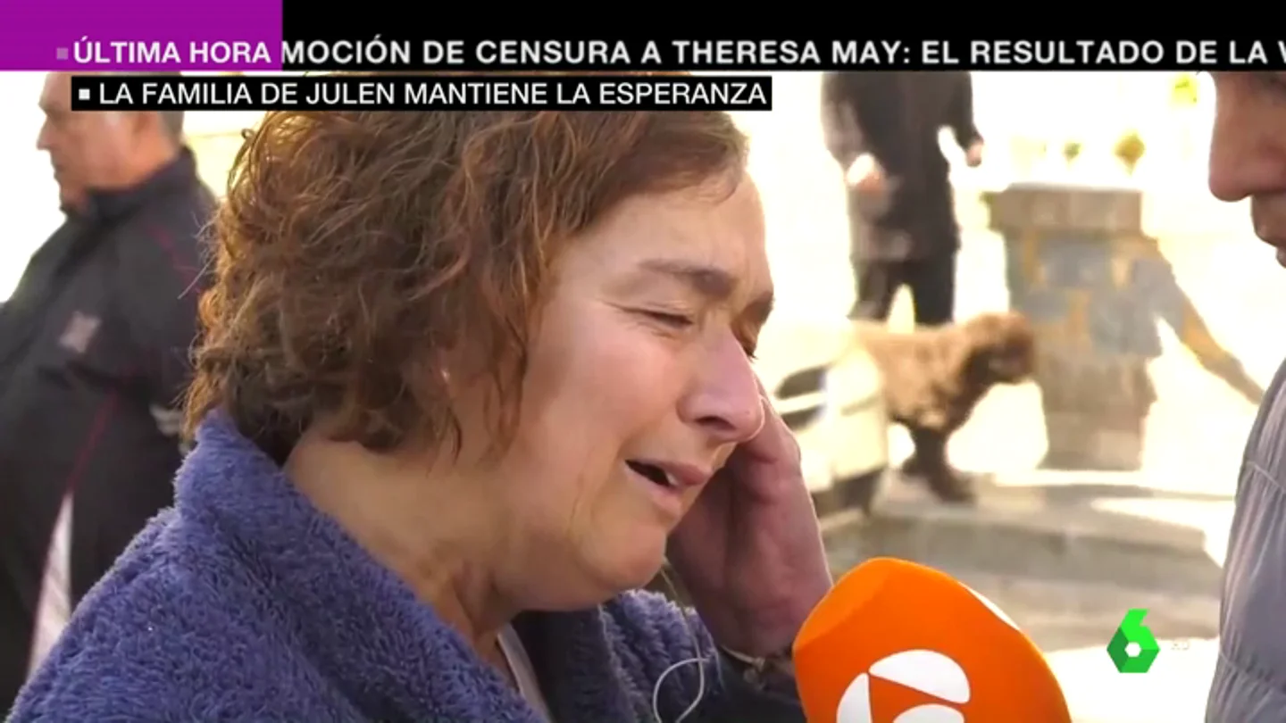 La abuela de Julen, rota de dolor: "Mi Óliver está protegiendo a su hermano, le está arropando" La abuela de Julen, rota de dolor: "Mi Óliver está protegiendo a su hermano, le está arropando"