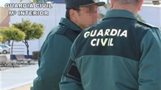 Varios agentes de la Guardia Civil