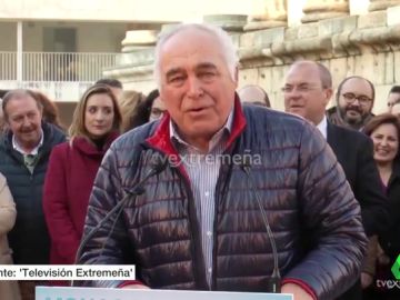 VÍDEO REEMPLAZO | Así presenta Acedo (PP) a la candidata a la alcaldía de Mérida: &quot;Unos van a los bares y ella atendía a sus hijos, que es lo correcto&quot;