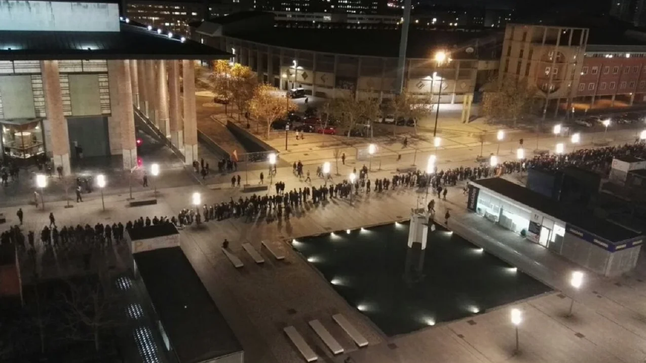 Protesta contra el mitin de Vox en Zaragoza.