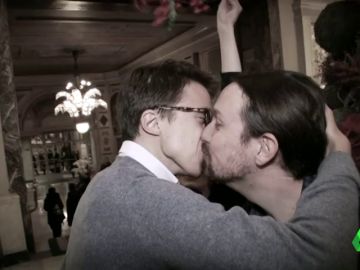 Íñigo Errejón y Pablo Echenique: el beso que no volverá a repetirse Íñigo Errejón y Pablo Echenique: el beso que no volverá a repetirse