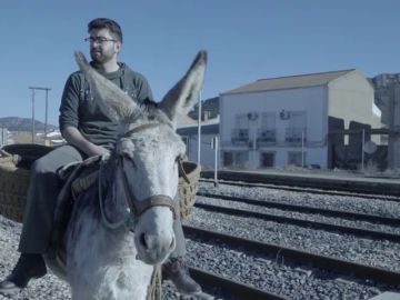 Cabeza del Buey: visita al pueblo extremeño que echó una carrera al tren a lomos de un burro (y ganó el burro) Cabeza del Buey: visita al pueblo extremeño que echó una carrera al tren a lomos de un burro (y ganó el burro)