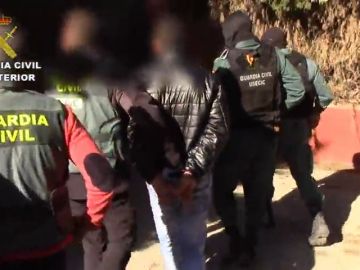 Cinco detenidos por tráfico de menores que captaban en centros de acogida Cinco detenidos por tráfico de menores que captaban en centros de acogida