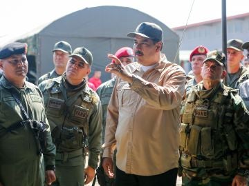 El presidente de Venezuela, Nicolás Maduro, encabeza unas maniobras militares El presidente de Venezuela, Nicolás Maduro, encabeza unas maniobras militares