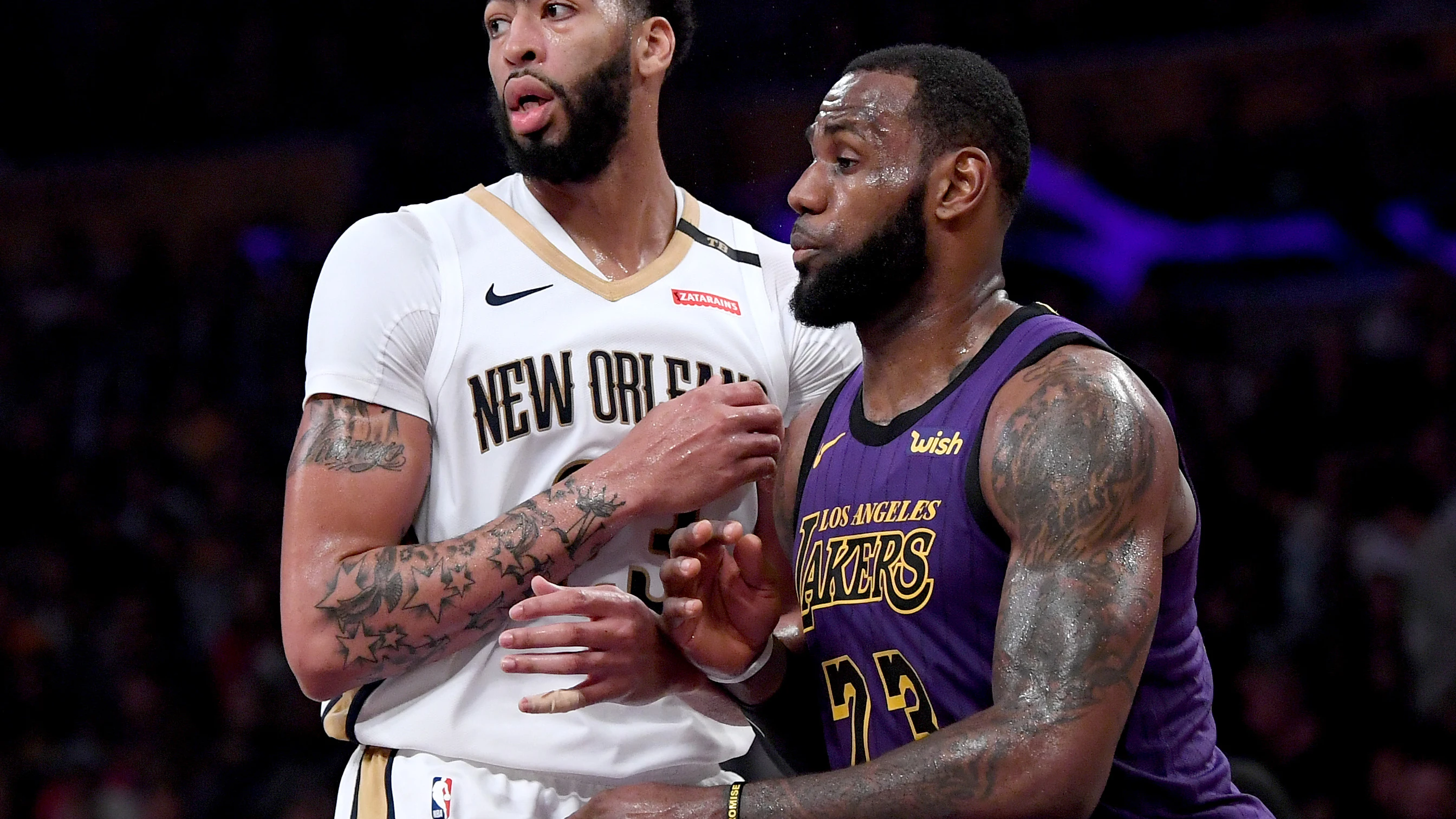 Anthony Davis y LeBron James, durante un Pelicans-Lakers