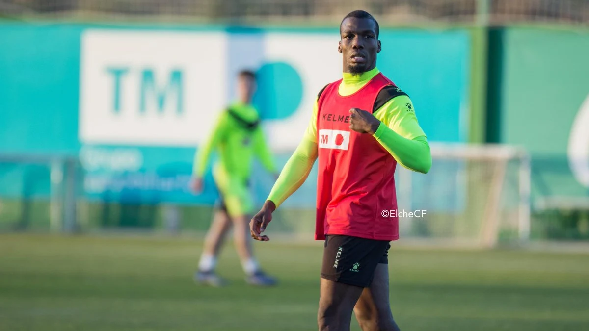 Florentin Pogba, entrenando con el Elche