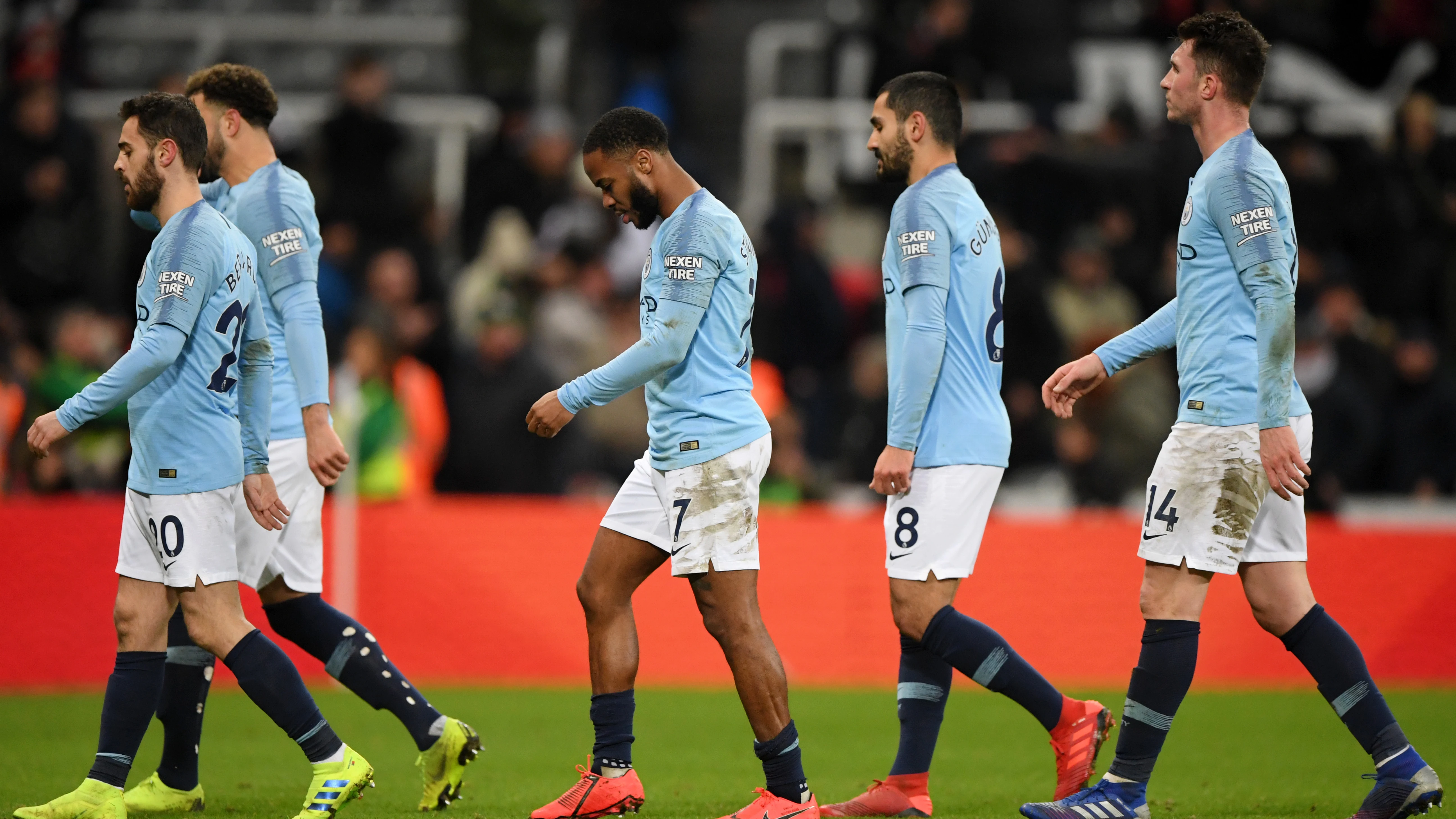 Los jugadores del Manchester City, cabizbajos