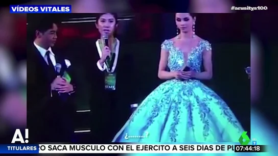 Una traductora se inventa el discurso de una modelo y le hace perder un certamen de belleza Una traductora se inventa el discurso de una modelo y le hace perder un certamen de belleza