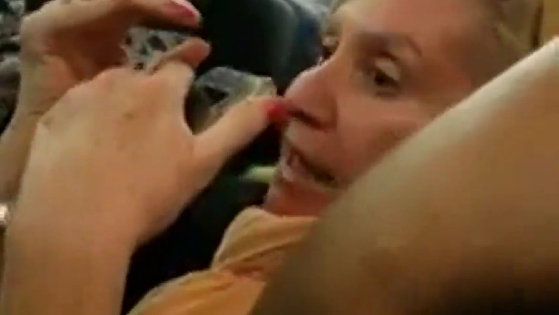 Expulsan a una mujer de un vuelo después de que insultase a sus compañeros de asiento por tener sobrepeso