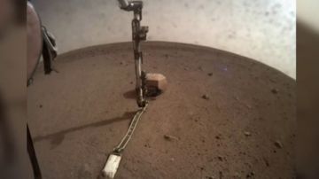 El sismómetro de Insights en Marte pone a prueba su brazo robótico 