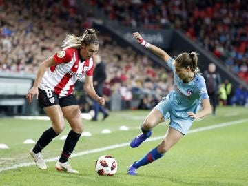 María Díaz y Laia Aleixandri, durante el Athletic-Atlético de la Copa de la Reina María Díaz y Laia Aleixandri, durante el Athletic-Atlético de la Copa de la Reina