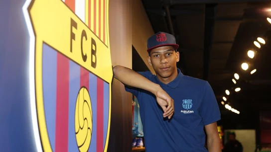 Todibo, nuevo jugador del Barcelona Todibo, nuevo jugador del Barcelona