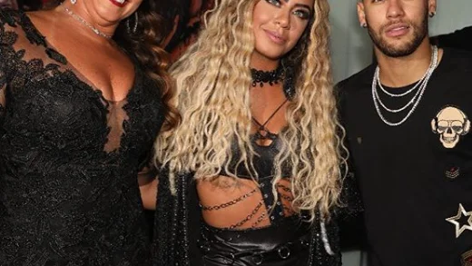 Neymar, junto a su hermana Rafaella Neymar, junto a su hermana Rafaella
