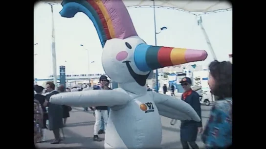 Descubrimos quién le daba vida a Curro, la mascota de la Expo del 92: "La experiencia fue claustrofóbica" Descubrimos quién le daba vida a Curro, la mascota de la Expo del 92: "La experiencia fue claustrofóbica"