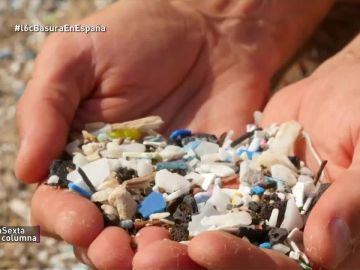 Pequeños trozos de plastico Pequeños trozos de plastico