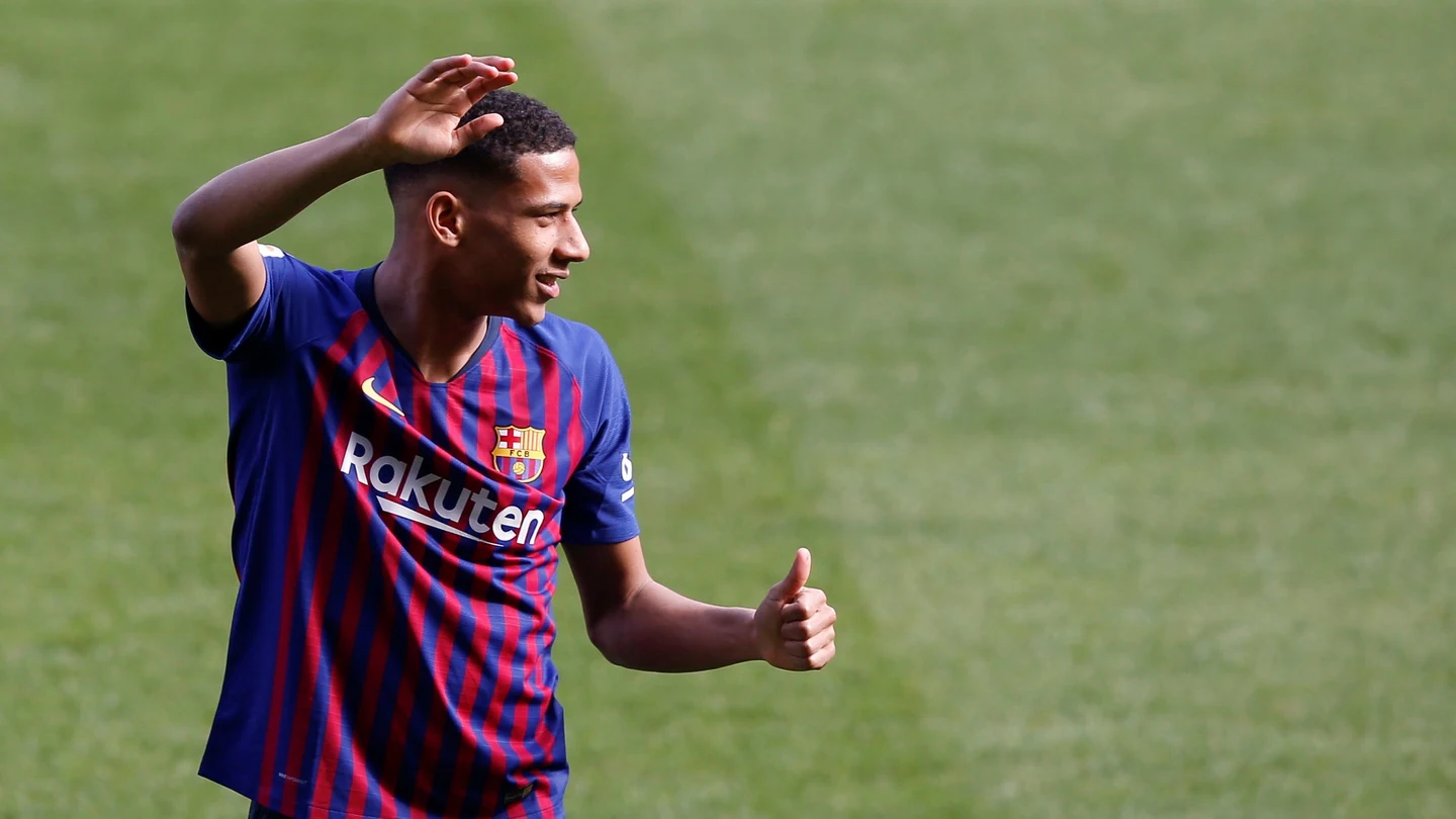 Todibo en su presentación como jugador del Barcelona Todibo en su presentación como jugador del Barcelona