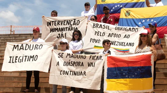Venezolanos se manifiestan contra Nicolás Maduro. Venezolanos se manifiestan contra Nicolás Maduro.