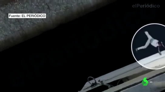Migrantes menores tratan de llegar a la península Migrantes menores tratan de llegar a la península
