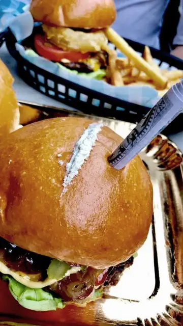 Hamburguesa Pablo´s Escoburgers Hamburguesa Pablo´s Escoburgers