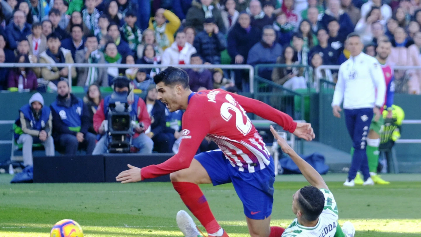 Morata, en la acción del penalti no pitado de Feddal Morata, en la acción del penalti no pitado de Feddal