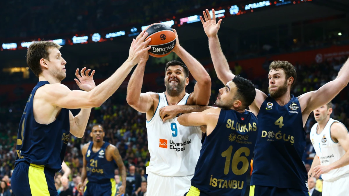 Felipe Reyes, durante un partido