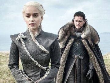 Daenerys Targaryen y Jon Snow en 'Juego de Tronos' Daenerys Targaryen y Jon Snow en 'Juego de Tronos'