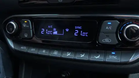 Bugatti Chiron Sport '110 ans Bugatti' Bugatti Chiron Sport '110 ans Bugatti'