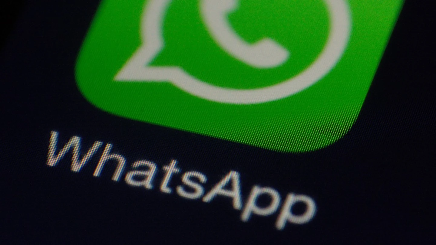 WhatsApp WhatsApp
