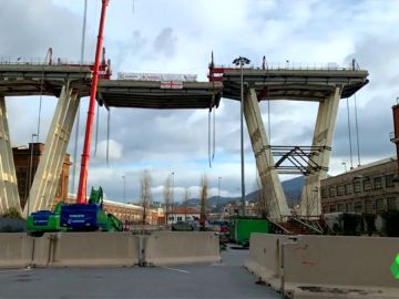 Comienza la demolición del puente Morandi en Génova, donde murieron 43 personas Comienza la demolición del puente Morandi en Génova, donde murieron 43 personas