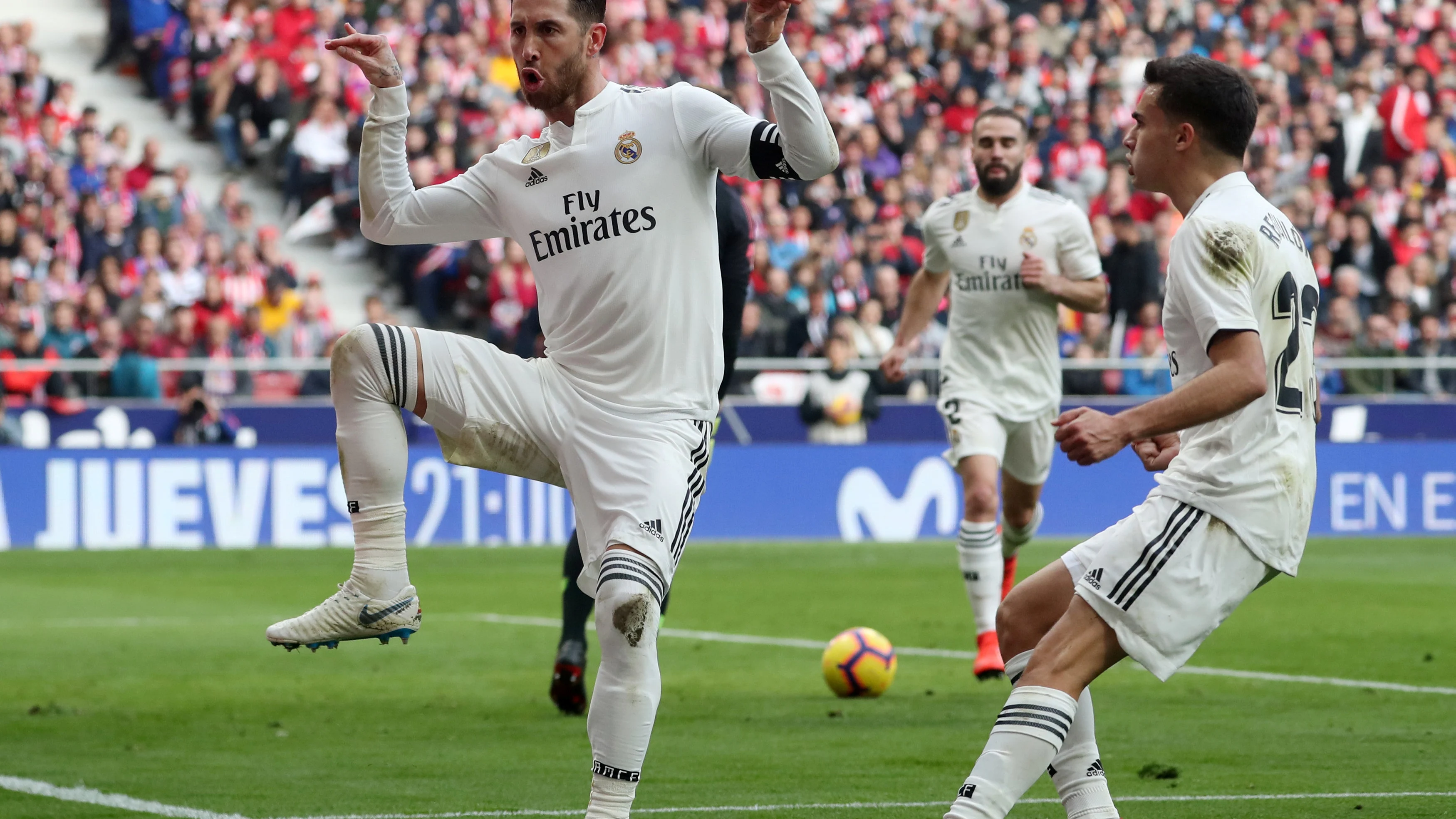 Sergio Ramos celebra su gol contra el Atlético de Madrid