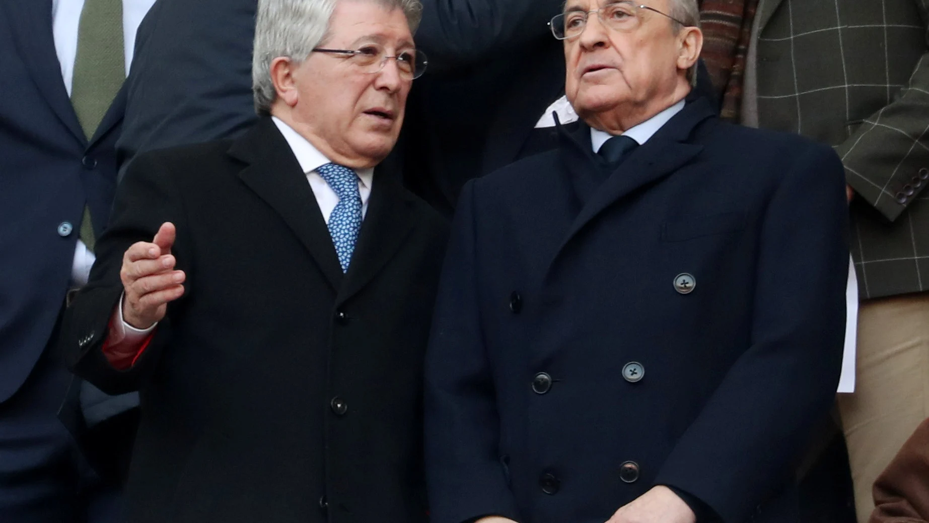 Enrique Cerezo y Florentino Pérez, en el palco del Metropolitano