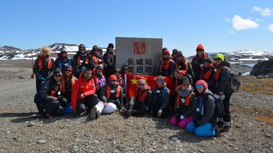 Mujeres de todo el mundo impulsan un "big bang" para motivar a las niñas a interesarse en la ciencia Mujeres de todo el mundo impulsan un "big bang" para motivar a las niñas a interesarse en la ciencia