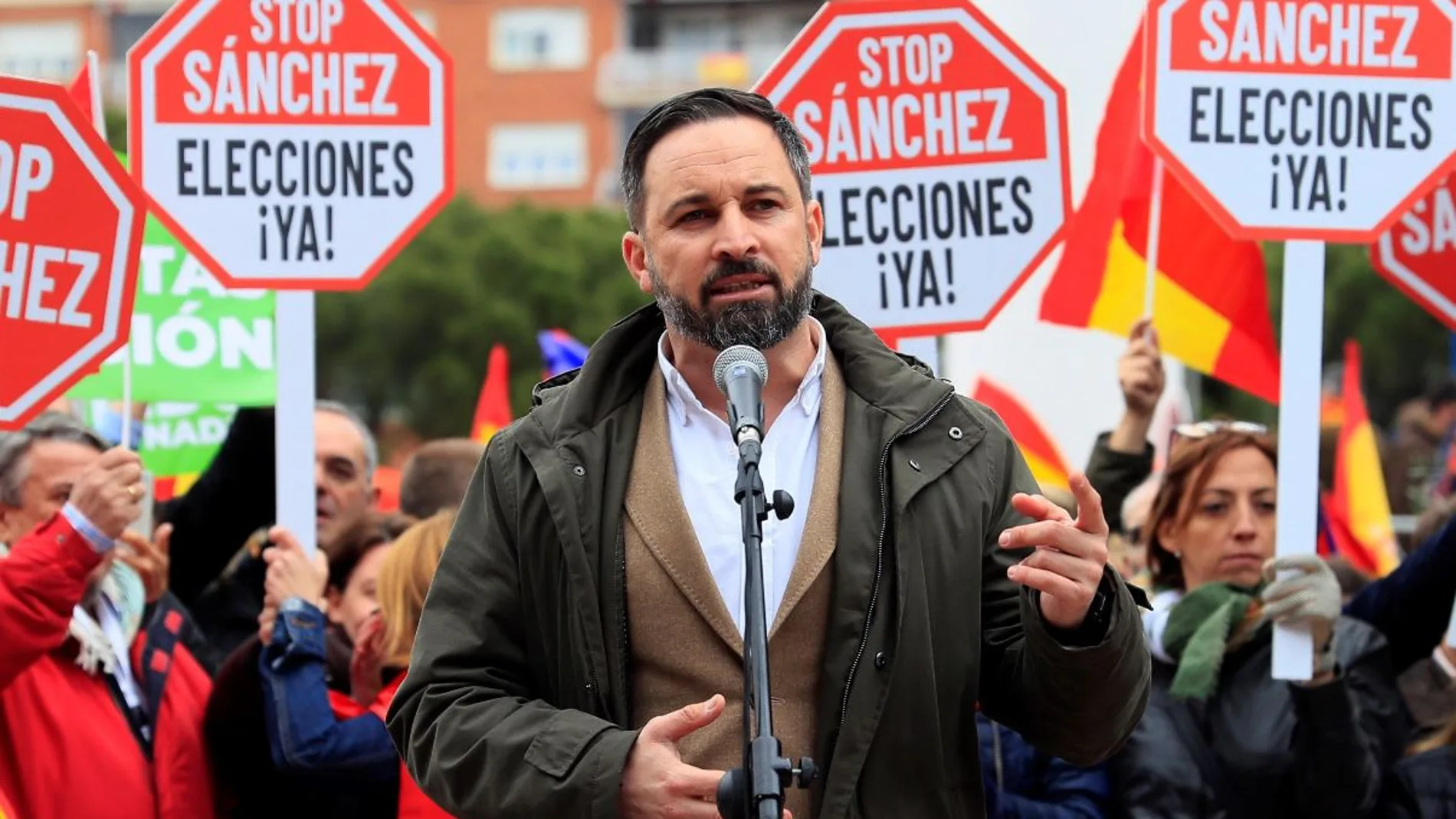 Santiago Abascal en la manifestación contra Pedro Sánchez