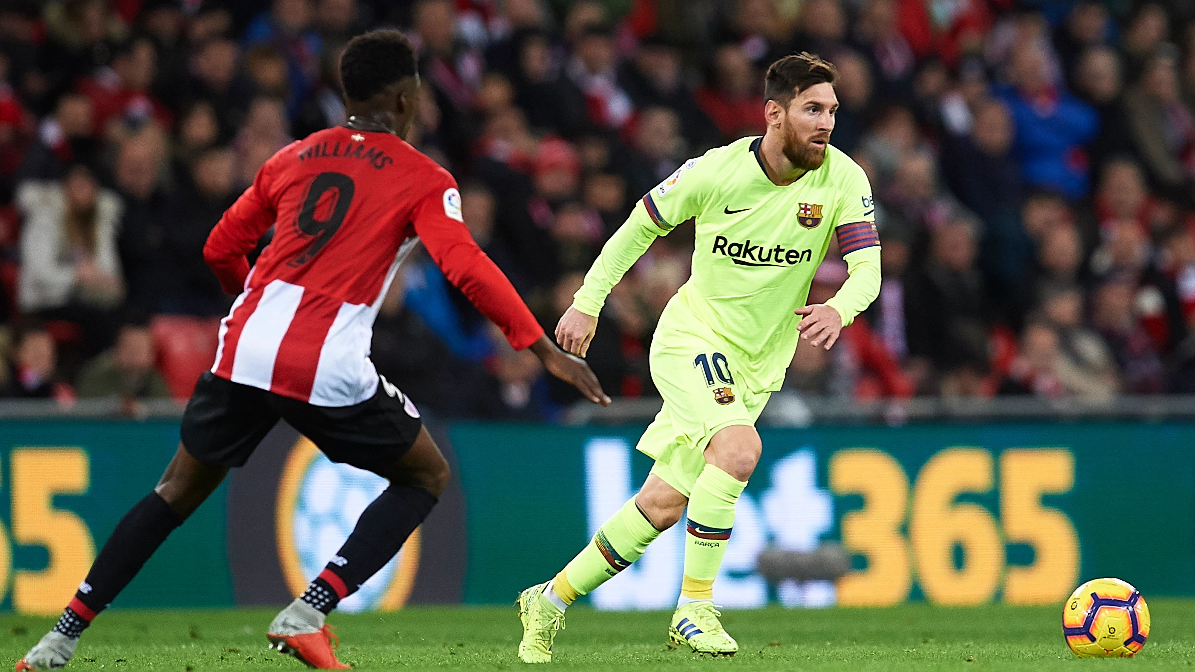 Messi, en acción contra el Athletic en San Mamés