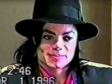 Michael Jackson en un interrogatorio Michael Jackson en un interrogatorio