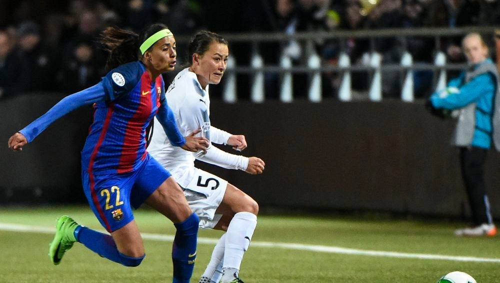 La jugadora del Barcelona Andressa Alves, durante un partido